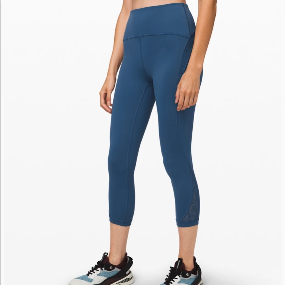Lululemon Cropped Leggings 23”